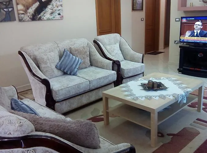 فيلة Eagle House *