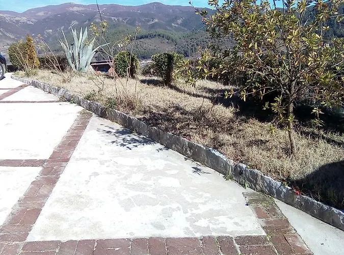 فيلة Eagle House *