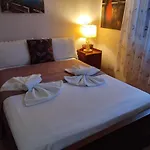 Eagle House فيلة *
