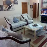 فيلة Eagle House *