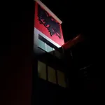 فيلة Eagle House *
