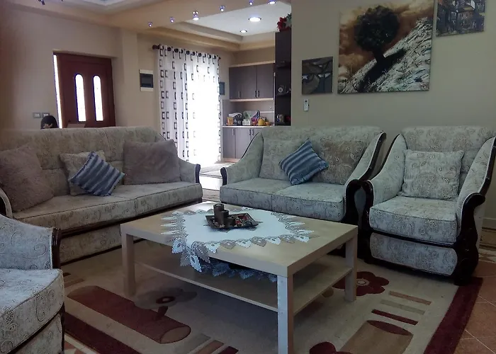 Eagle House * Përmet